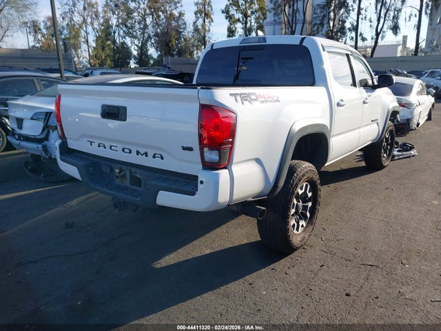 3TMCZ5AN7KM237658 Toyota Tacoma Trd Off Road