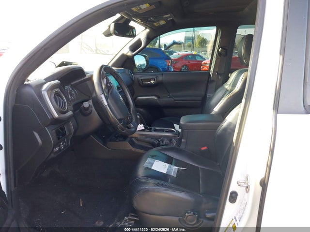 3TMCZ5AN7KM237658 Toyota Tacoma Trd Off Road