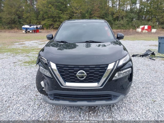 5N1AT3BA4MC827812 Nissan Rogue Sv Fwd