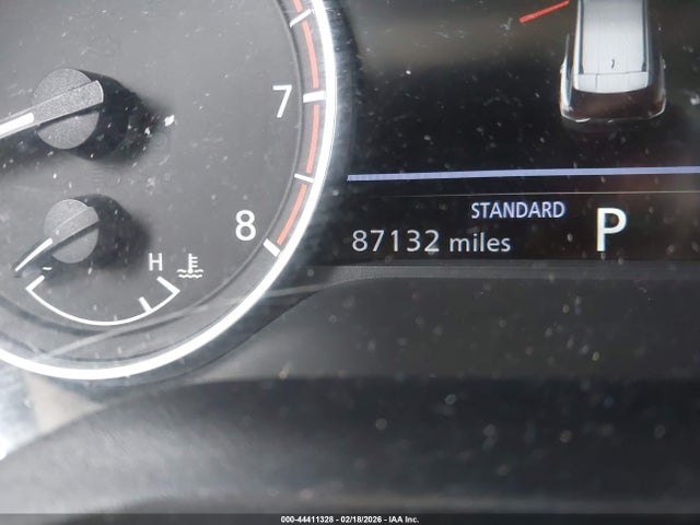 5N1AT3BA4MC827812 Nissan Rogue Sv Fwd