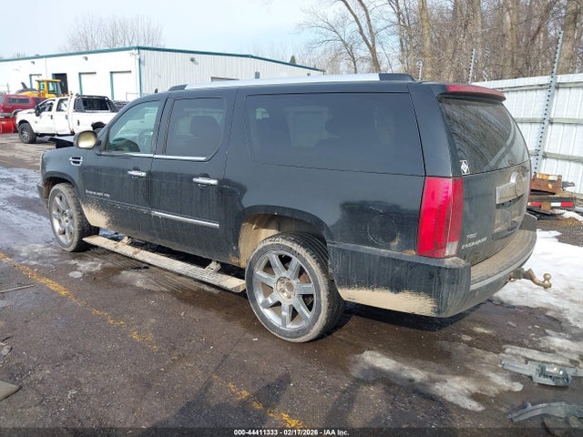 2007 CADILLAC ESCALADE ESV 1GYFK66847R300676 Photo 2