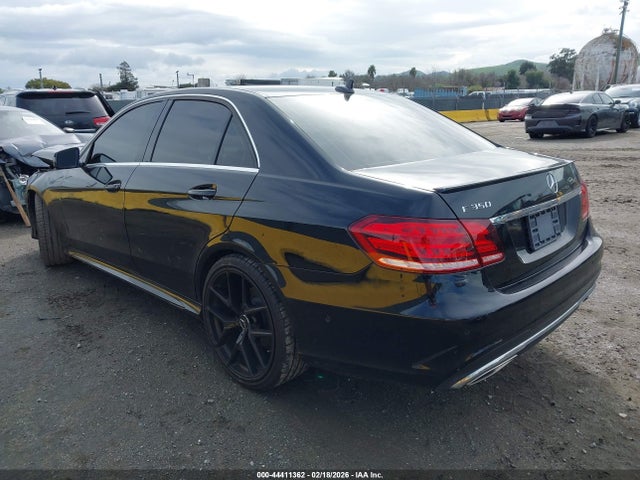 2016 MERCEDES-BENZ E 350 WDDHF5KB9GB296766 Photo 2