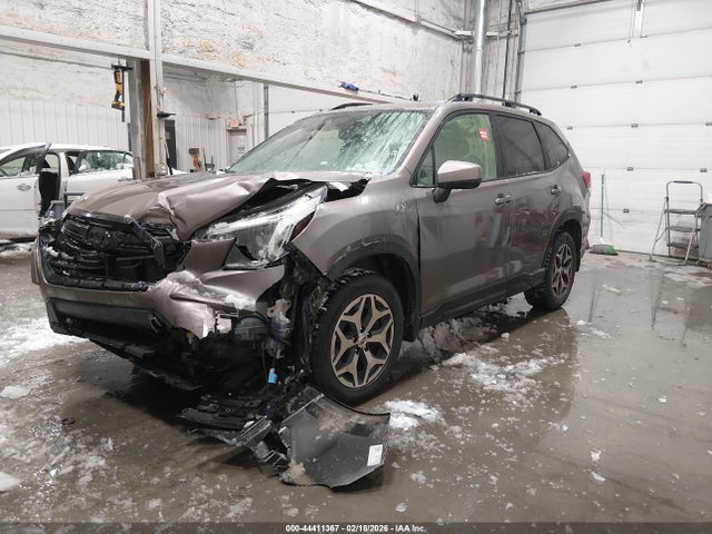 Subaru Forester Premium 2023 JF2SKADC0PH530687 Image 2