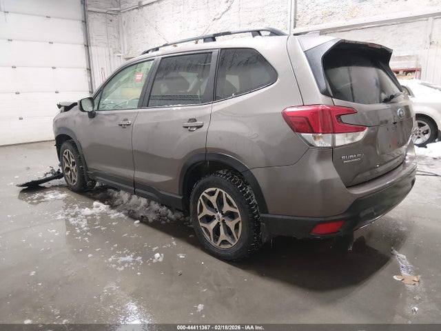 Subaru Forester Premium 2023 JF2SKADC0PH530687 Image 3