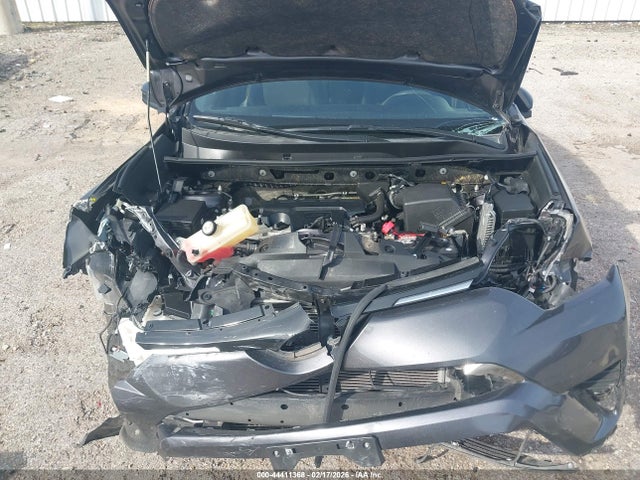 Toyota RAV4 LE 2018 JTMZFREV1JJ187484 Image 10