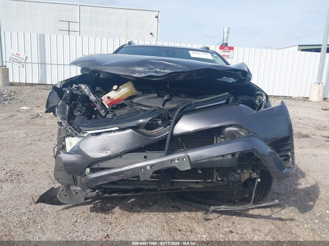 Toyota RAV4 LE 2018 JTMZFREV1JJ187484 Image 13
