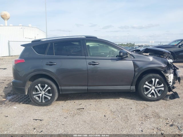 Toyota RAV4 LE 2018 JTMZFREV1JJ187484 Image 14