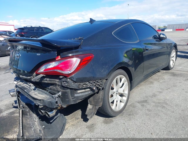 KMHHU6KJ6FU124321 Hyundai Genesis 3.8 Base