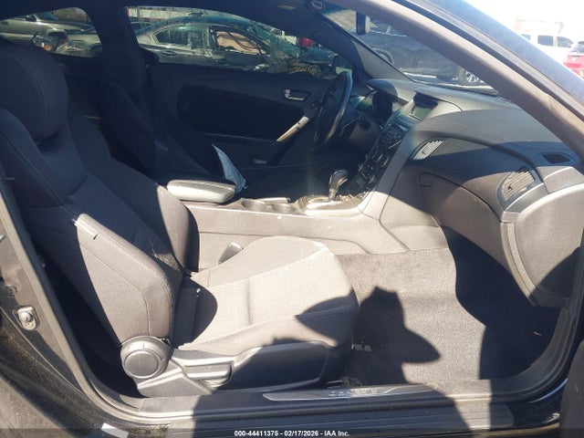 KMHHU6KJ6FU124321 Hyundai Genesis 3.8 Base