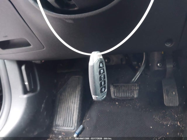 KMHLM4AG6PU452649 Hyundai ELANTRA SEL