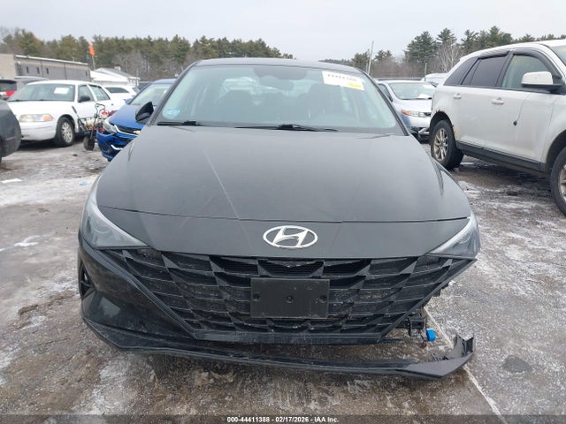 KMHLM4AG6PU452649 Hyundai ELANTRA SEL