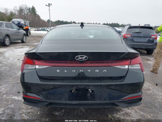 KMHLM4AG6PU452649 Hyundai ELANTRA SEL