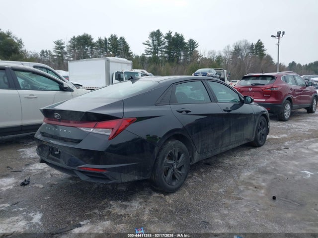 KMHLM4AG6PU452649 Hyundai ELANTRA SEL