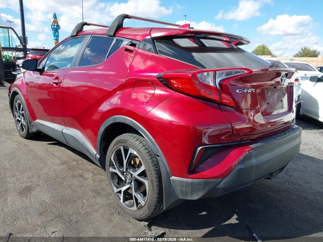 JTNKHMBX5J1001915 Toyota C-HR XLE