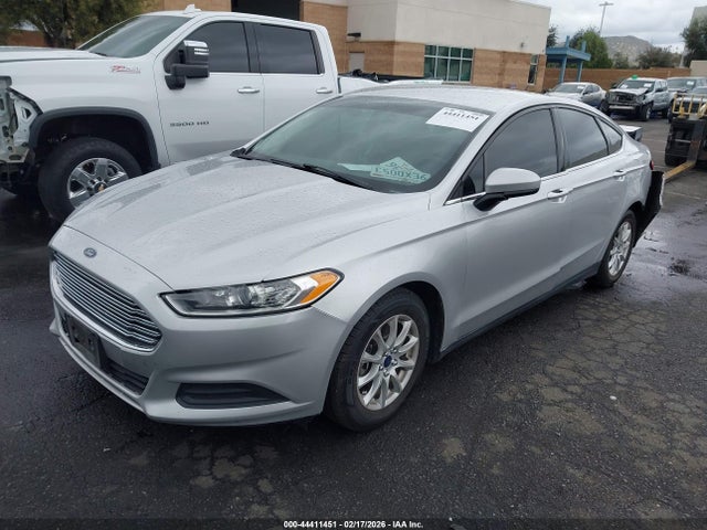 Ford FUSION S 2016 3FA6P0G73GR368164 Image 2