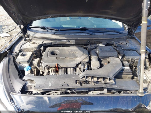 5NPE24AF8JH681152 Hyundai SONATA SE