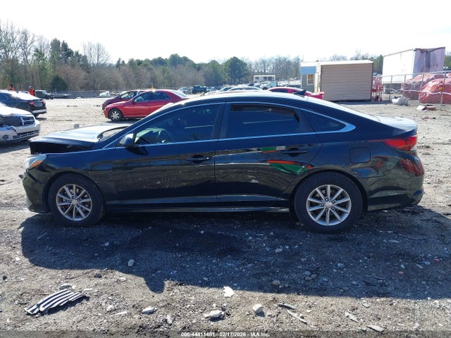 5NPE24AF8JH681152 Hyundai SONATA SE