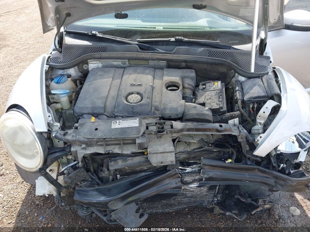 3VWJX7AT7EM610366 Volkswagen Beetle 2.5l