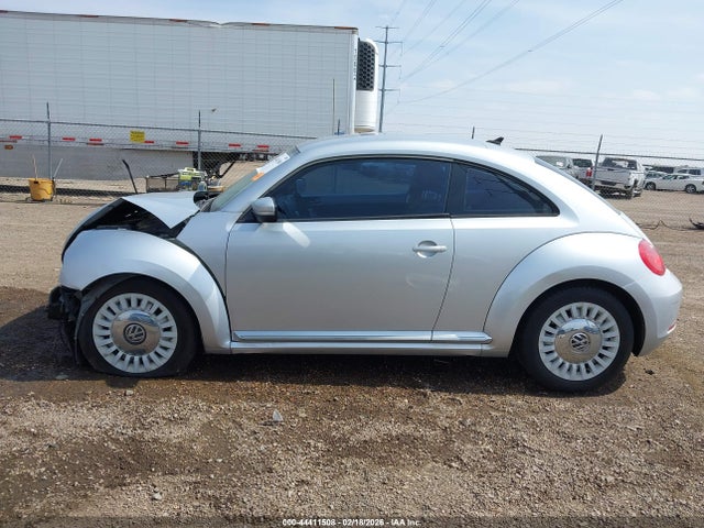 3VWJX7AT7EM610366 Volkswagen Beetle 2.5l