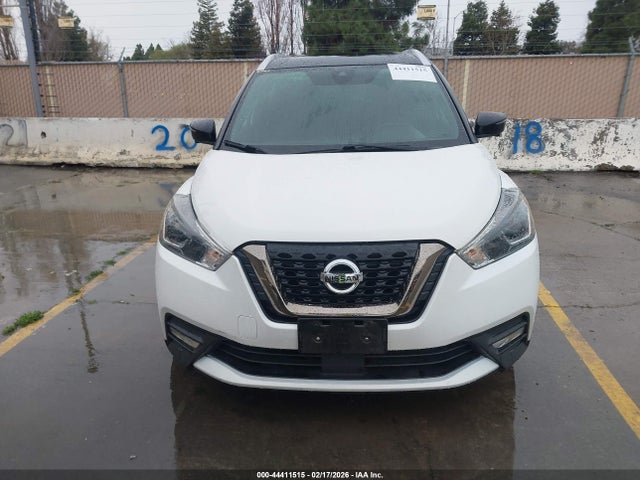 3N1CP5DV9LL495689 Nissan Kicks Sr Xtronic Cvt