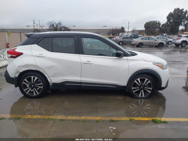 3N1CP5DV9LL495689 Nissan Kicks Sr Xtronic Cvt