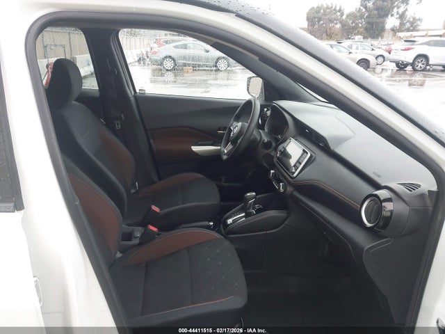 3N1CP5DV9LL495689 Nissan Kicks Sr Xtronic Cvt