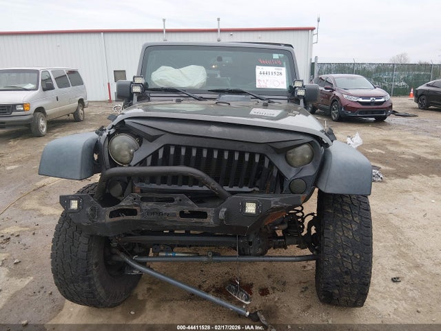 1C4BJWDG0GL283623 Jeep Wrangler Unlimited Willys Wheeler