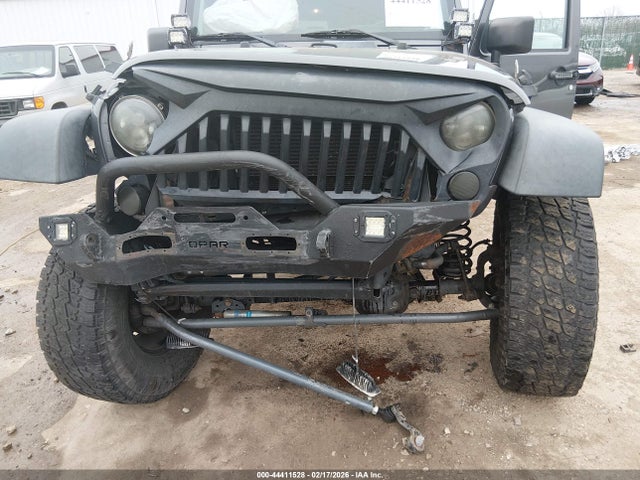 1C4BJWDG0GL283623 Jeep Wrangler Unlimited Willys Wheeler