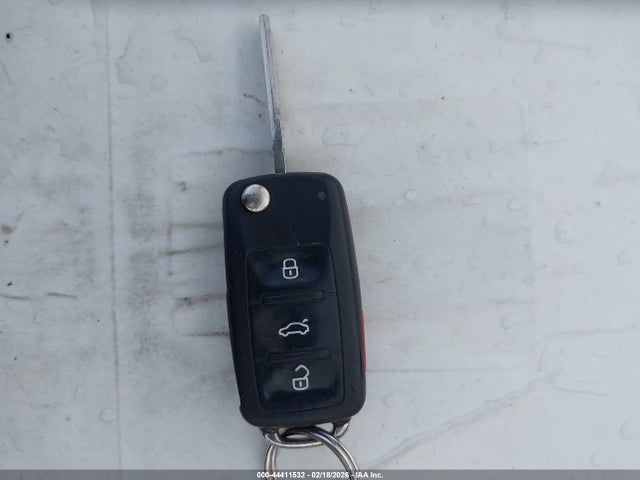 3VWPL7AJ0EM623822 Volkswagen Jetta Sportwagen 2.0l Tdi