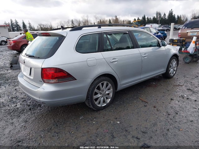 3VWPL7AJ0EM623822 Volkswagen Jetta Sportwagen 2.0l Tdi