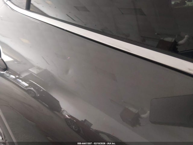 44411557 :رقم المزاد ، 3MVDMBDMXPM528035 vin ، 2023 Mazda Cx-30 2.5 S Premium مزاد بيع
