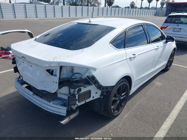 Ford FUSION SE 2020 3FA6P0HD3LR172062 Image 4