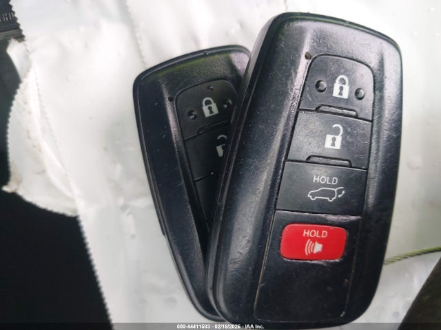 2T3W1RFV6MW114228 Toyota Rav4 Xle
