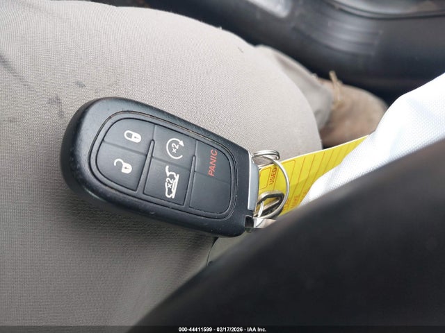2019 Jeep Cherokee Limited 4x4 მანქანა იყიდება აუქციონზე, vin: 1C4PJMDN1KD169724, აუქციონის ნომერი: 44411599