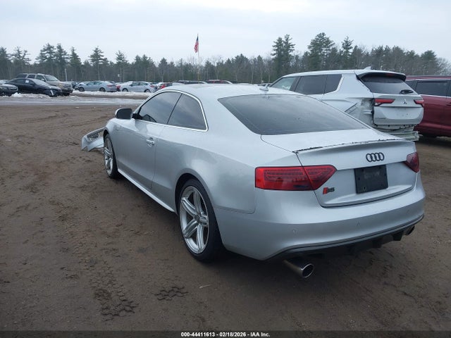 2013 AUDI S5 WAUGGAFR3DA042438 Photo 2