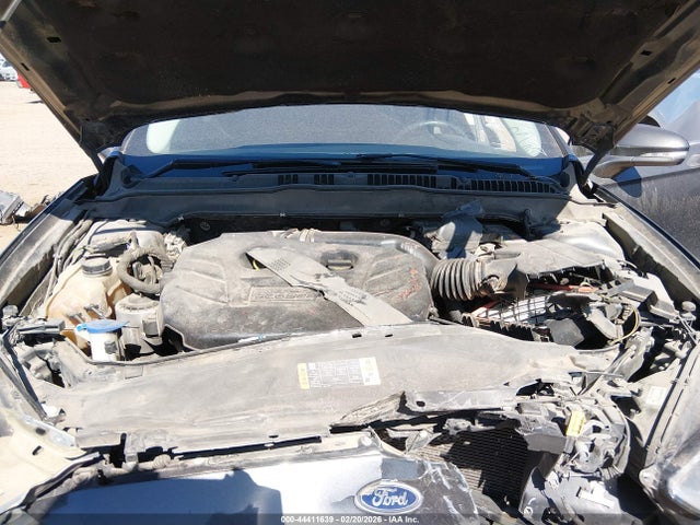 3FA6P0T9XGR206930 Ford FUSION SE