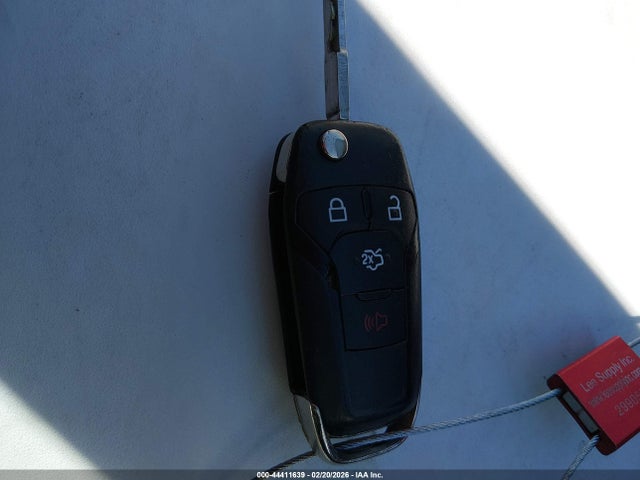 3FA6P0T9XGR206930 Ford FUSION SE