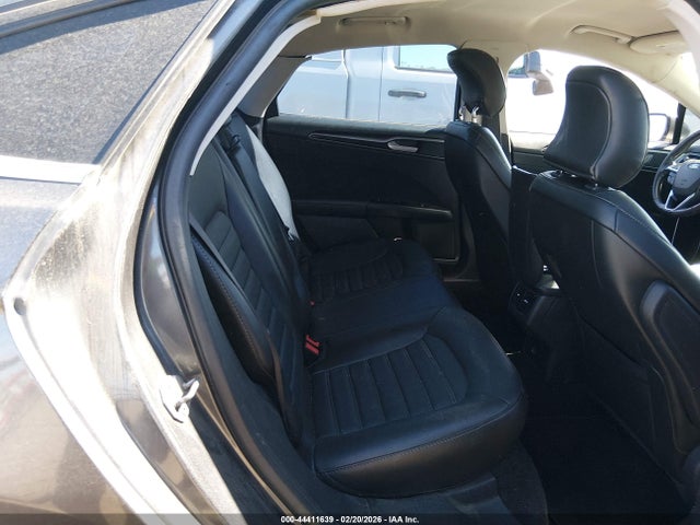3FA6P0T9XGR206930 Ford FUSION SE