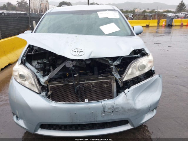 Toyota Sienna Le 8 Passenger 2016 5TDKK3DC5GS695575 Image 12
