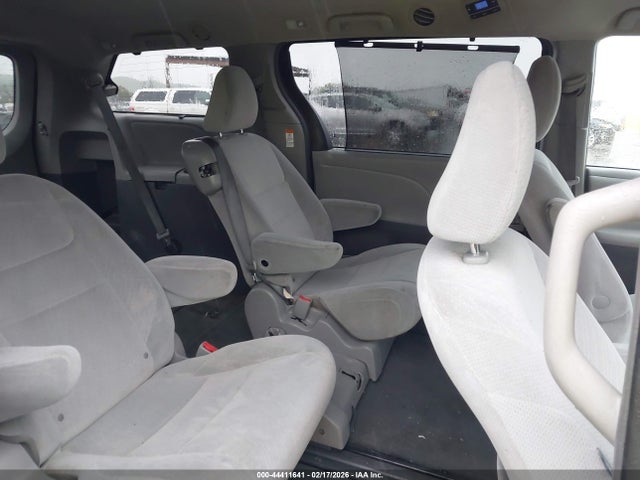 Toyota Sienna Le 8 Passenger 2016 5TDKK3DC5GS695575 Image 8