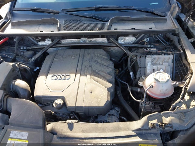 Продажа на аукционе авто 2021 Audi Q5 Premium 45 Tfsi Quattro S Tronic, vin: WA1AAAFY3M2004472, номер лота: 44411669