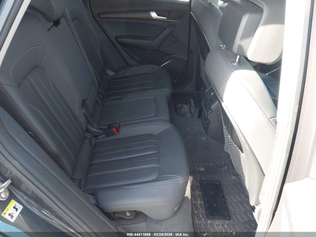 Продажа на аукционе авто 2021 Audi Q5 Premium 45 Tfsi Quattro S Tronic, vin: WA1AAAFY3M2004472, номер лота: 44411669