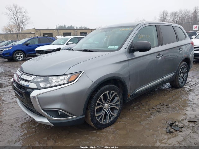 2017 MITSUBISHI OUTLANDER JA4AZ2A33HZ050620 Photo 1