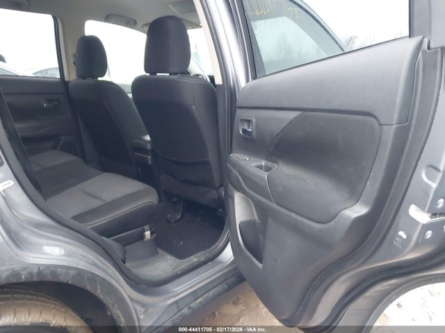 2017 MITSUBISHI OUTLANDER JA4AZ2A33HZ050620 Photo 7