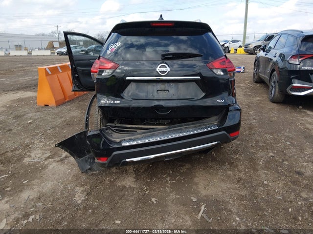 JN8AT2MTXJW456280 Nissan ROGUE SV