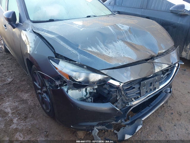 Продажа на аукционе авто 2018 Mazda Mazda3 Touring, vin: 3MZBN1V32JM177762, номер лота: 44411772