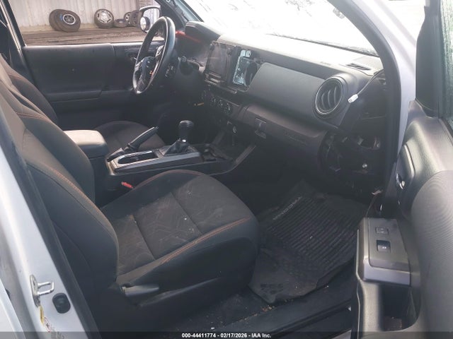 3TMAZ5CN7HM049817 Toyota Tacoma Trd Sport