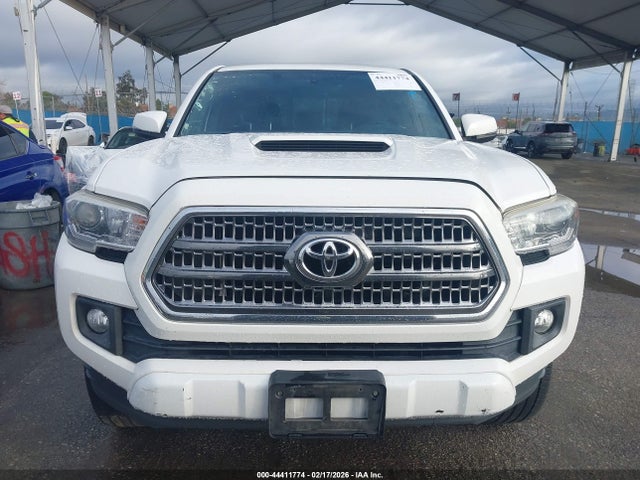 3TMAZ5CN7HM049817 Toyota Tacoma Trd Sport