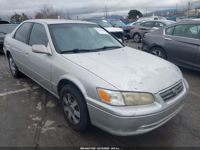 2001 TOYOTA CAMRY 4T1BG22K81U101923