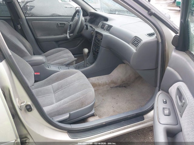 2001 TOYOTA CAMRY 4T1BG22K81U101923 Photo 4